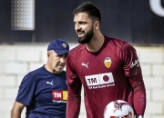 开云官网-瓦伦西亚门将神勇，助球队取胜