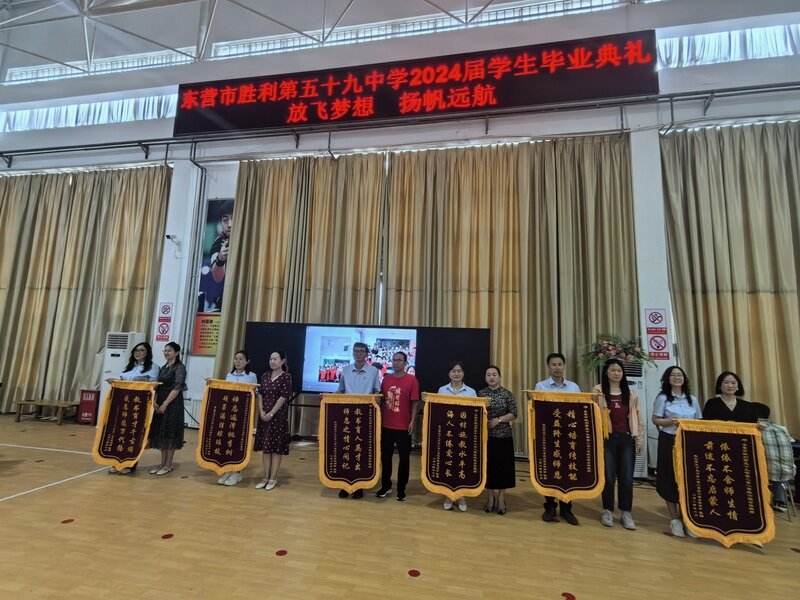 风尘仆仆的球员,追逐胜利的梦想 风尘仆仆的球员,追逐胜利的梦想