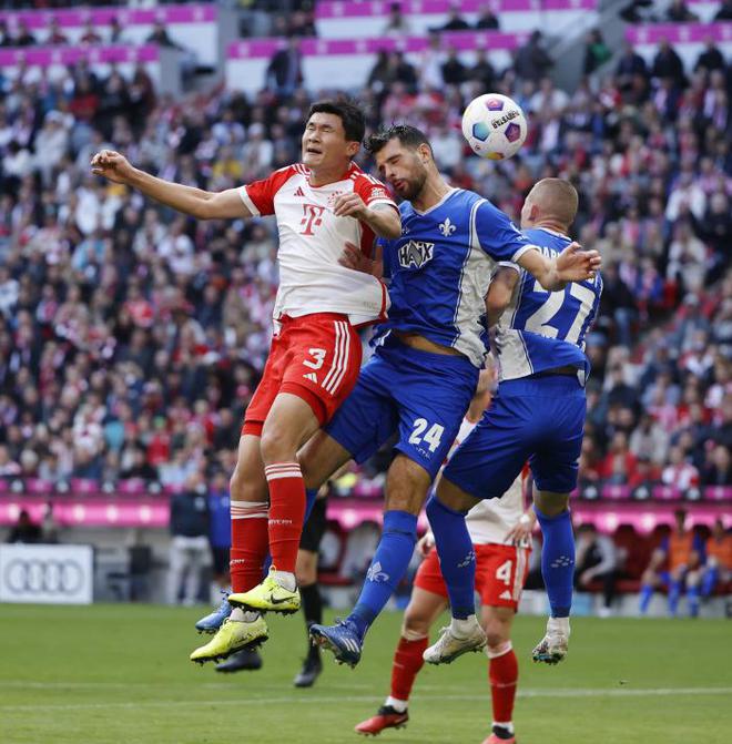 美因茨客场逆转击败汉堡,赢得三分 美因茨客场逆转击败汉堡,赢得三分