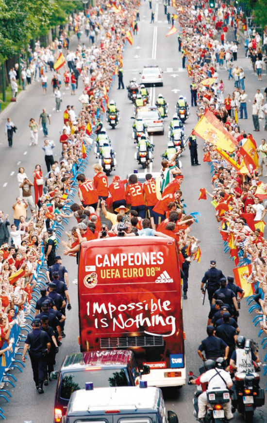 包含西班牙队战胜塞浦路斯,领跑小组晋级之路的词条 包含西班牙队战胜塞浦路斯,领跑小组晋级之路的词条