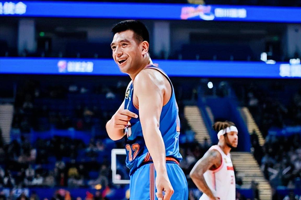 球员技术大比拼,谁能脱颖而出呢? 球员技术大比拼,谁能脱颖而出呢?