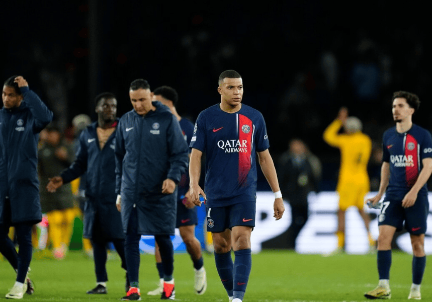 巴萨封王路添障,遭淘汰出局欧冠 巴萨封王路添障,遭淘汰出局欧冠