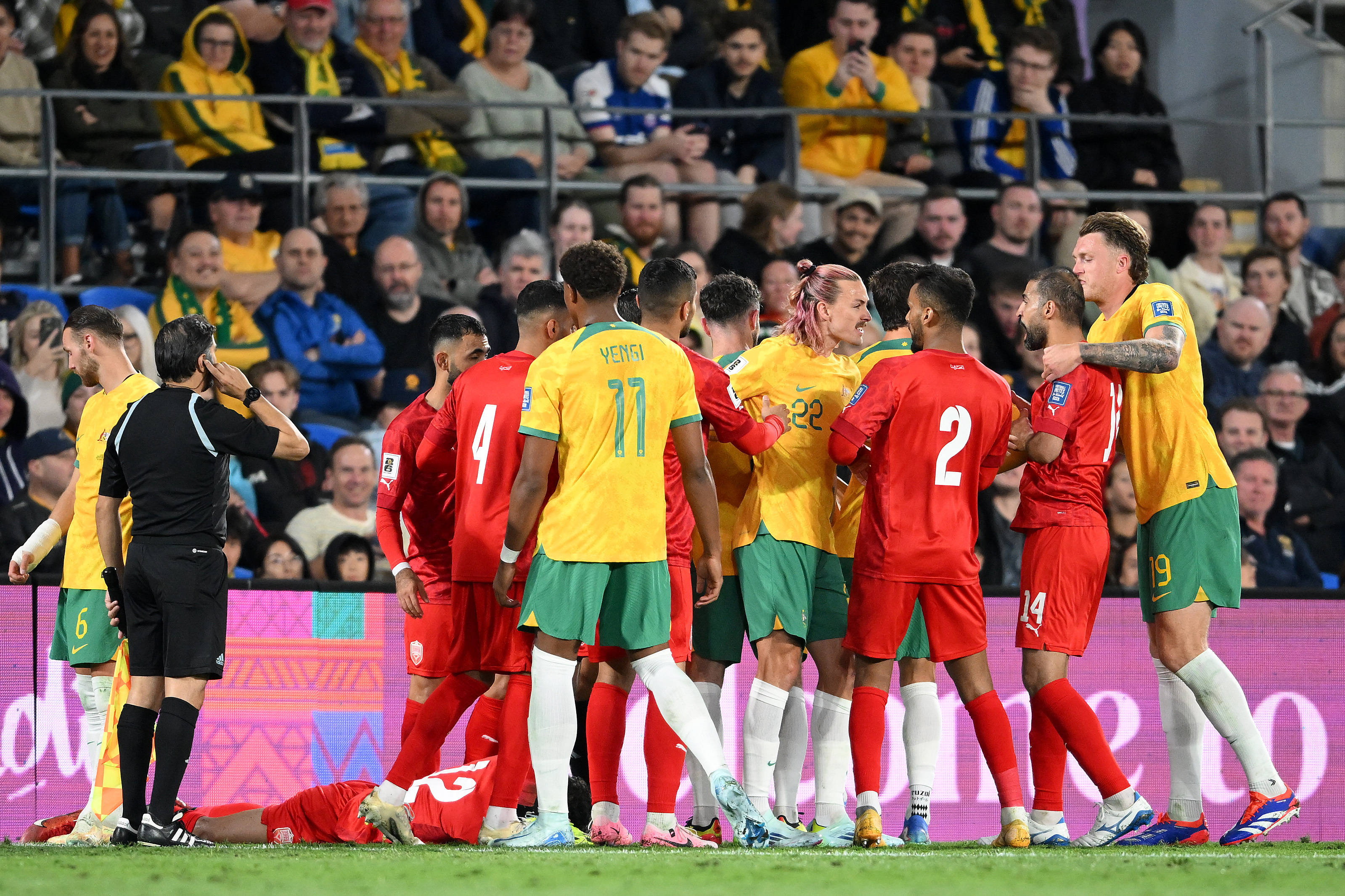 包含欧洲杯球场风云再起,传统强队遭遇挑战的词条 包含欧洲杯球场风云再起,传统强队遭遇挑战的词条