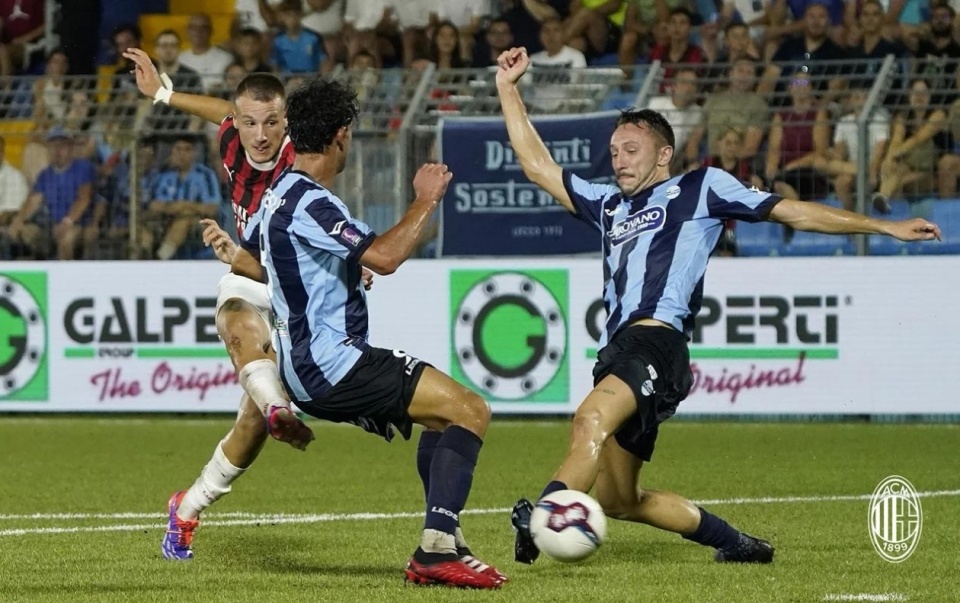 包含尼斯球员纷纷在练习中展现出有竞争力的状态的词条 包含尼斯球员纷纷在练习中展现出有竞争力的状态的词条