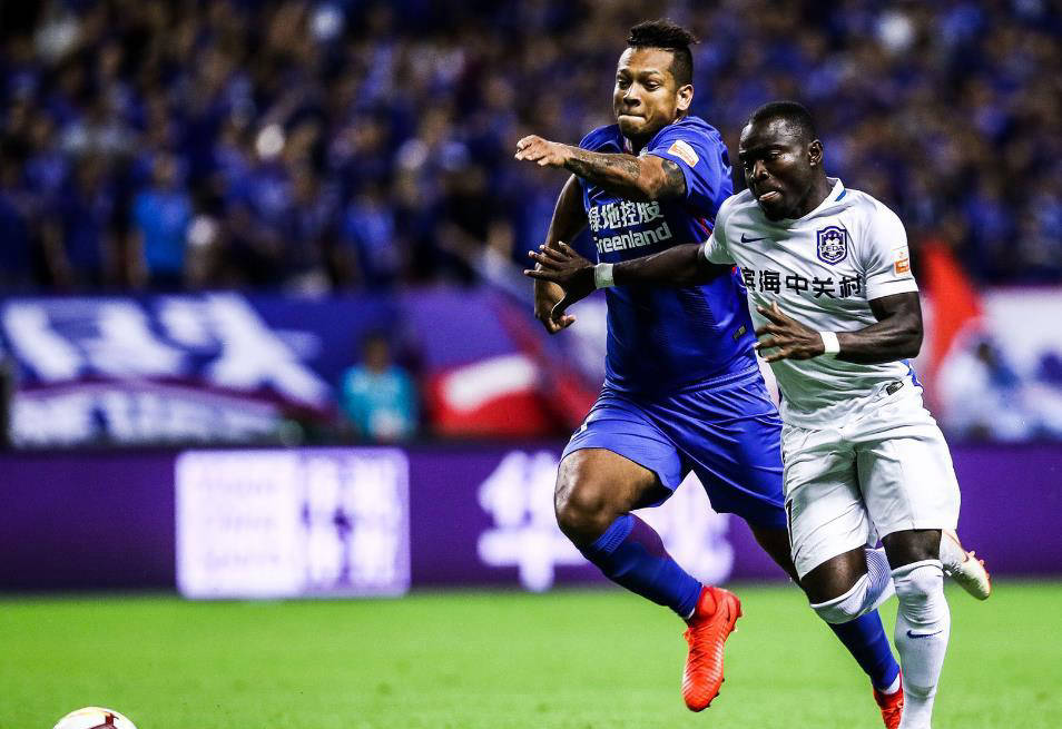 上海申花中场发挥出色,球队士气高涨的简单介绍 上海申花中场发挥出色,球队士气高涨的简单介绍