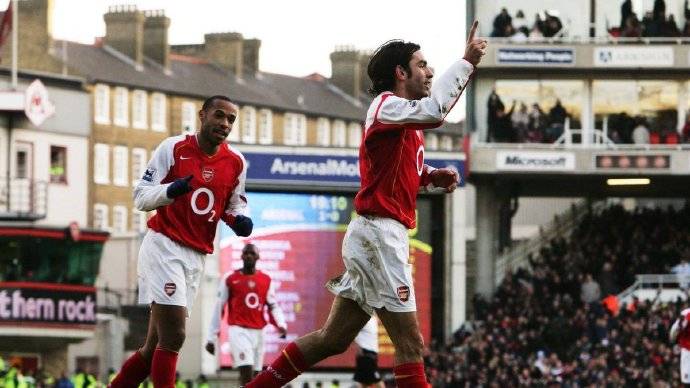 利物浦与阿森纳交手,双方都渴望拿下比赛的简单介绍 利物浦与阿森纳交手,双方都渴望拿下比赛的简单介绍