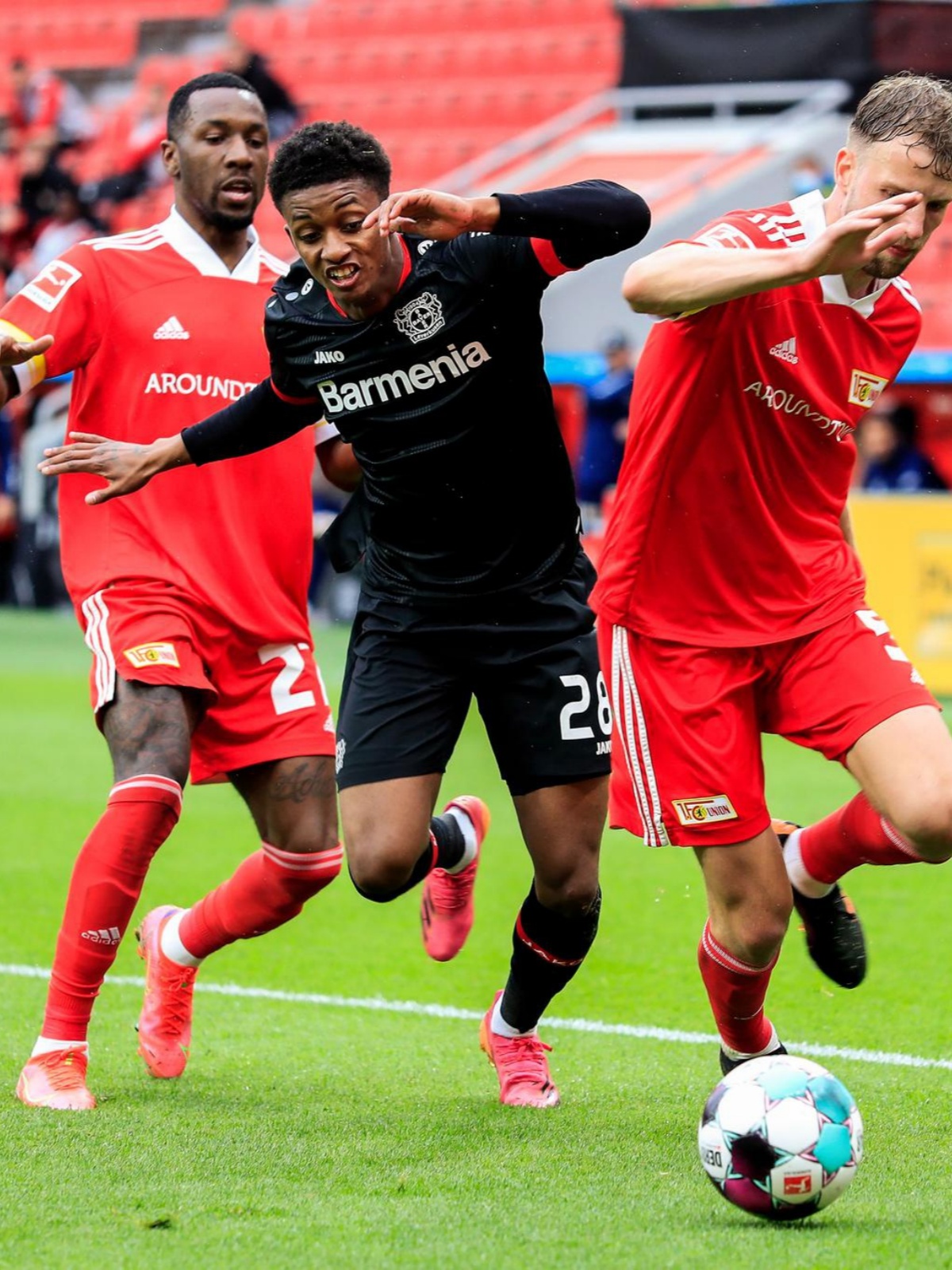 关于切尔西客场取胜,继续追逐英超榜首位置的信息 关于切尔西客场取胜,继续追逐英超榜首位置的信息