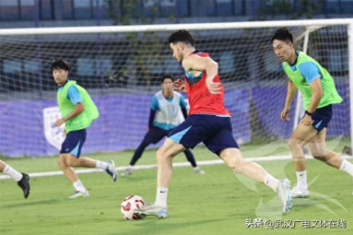 球队换帅重整旗鼓,重新出发 球队换帅重整旗鼓,重新出发