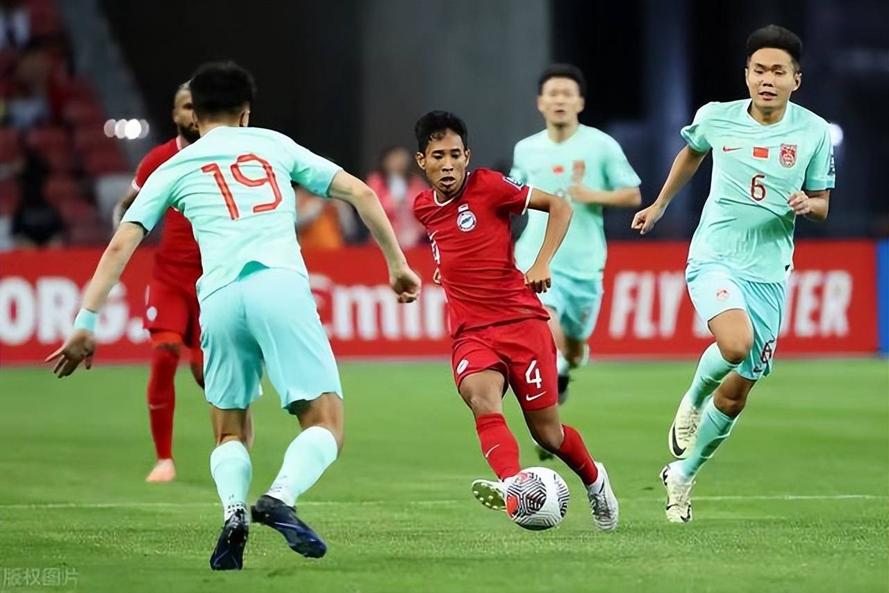 队员受伤紧急换上替补队员,新阵容冲锋 队员受伤紧急换上替补队员,新阵容冲锋