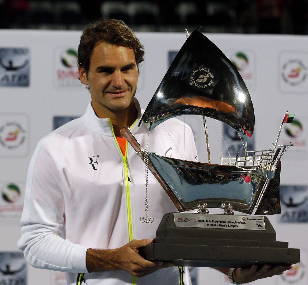 费德勒在迪拜的比赛中破纪录 费德勒在迪拜的比赛中破纪录