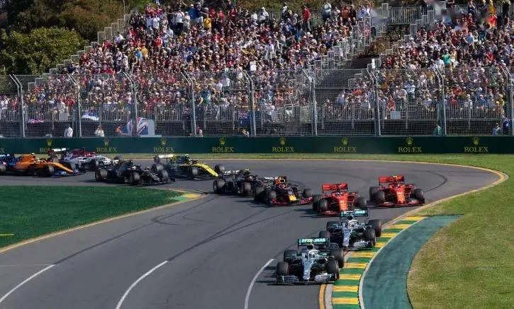 国家队迎来一场历史性的F1赛车对决的简单介绍 国家队迎来一场历史性的F1赛车对决的简单介绍