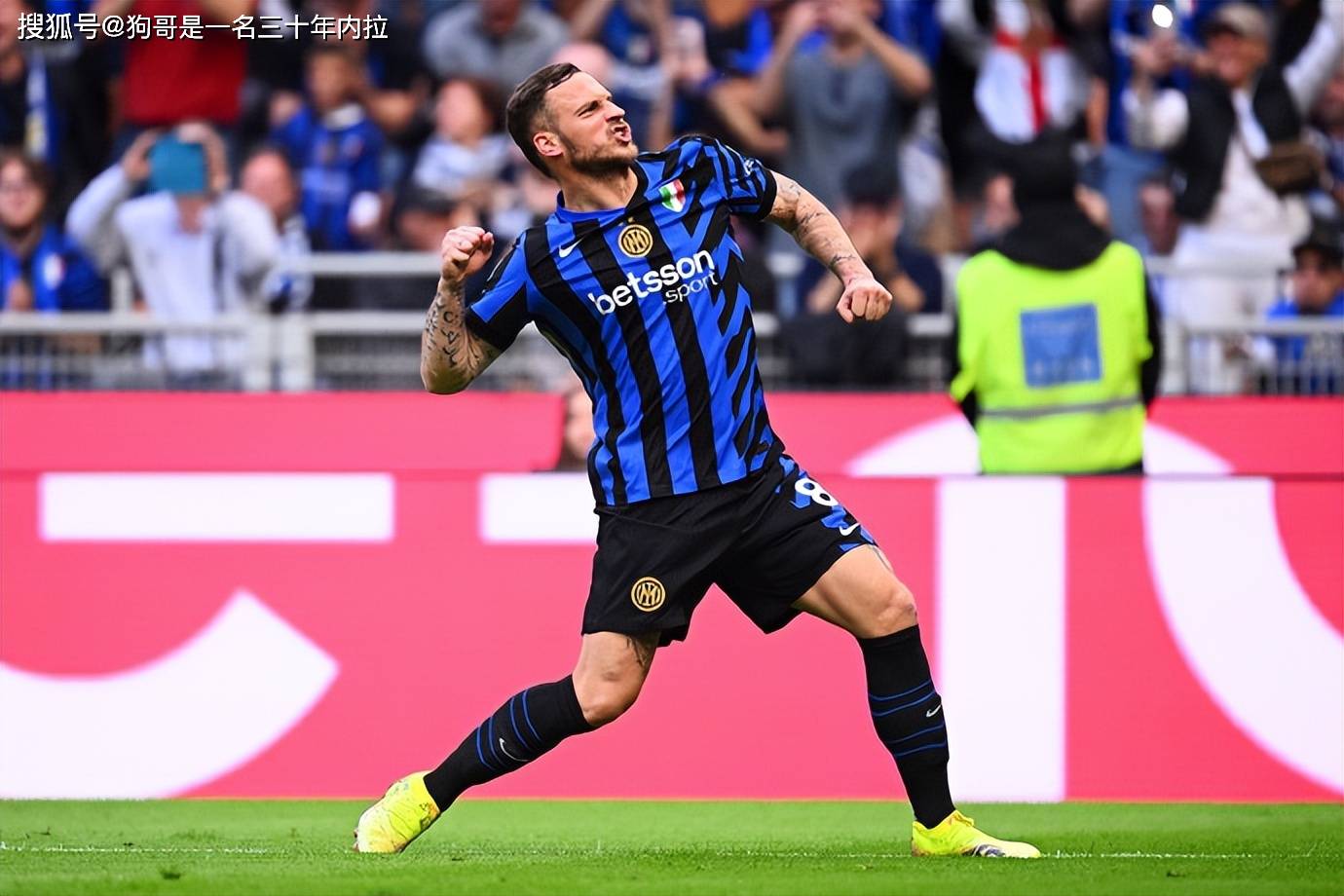 包含拉齐奥球员上演帽子戏法,助球队锁定胜局!的词条 包含拉齐奥球员上演帽子戏法,助球队锁定胜局!的词条