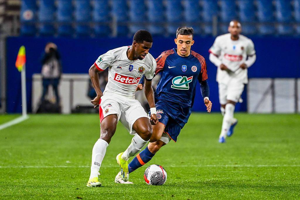 尼斯主场不敌对手,主场失利 尼斯主场不敌对手,主场失利