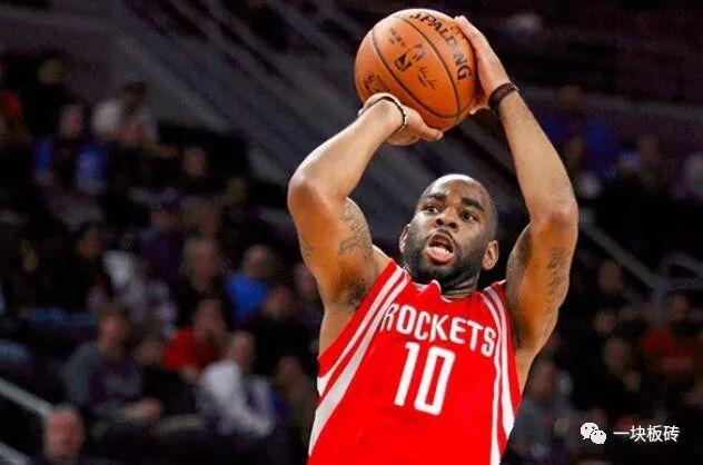 北京首钢球迷期待新赛季成绩 北京首钢球迷期待新赛季成绩