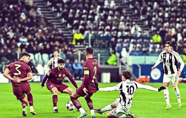 尤文图斯客场遭遇失利,保持领先 尤文图斯客场遭遇失利,保持领先