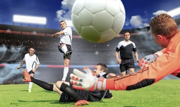 足球比赛的关键时刻即将到来,球员们备战充分的简单介绍 足球比赛的关键时刻即将到来,球员们备战充分的简单介绍