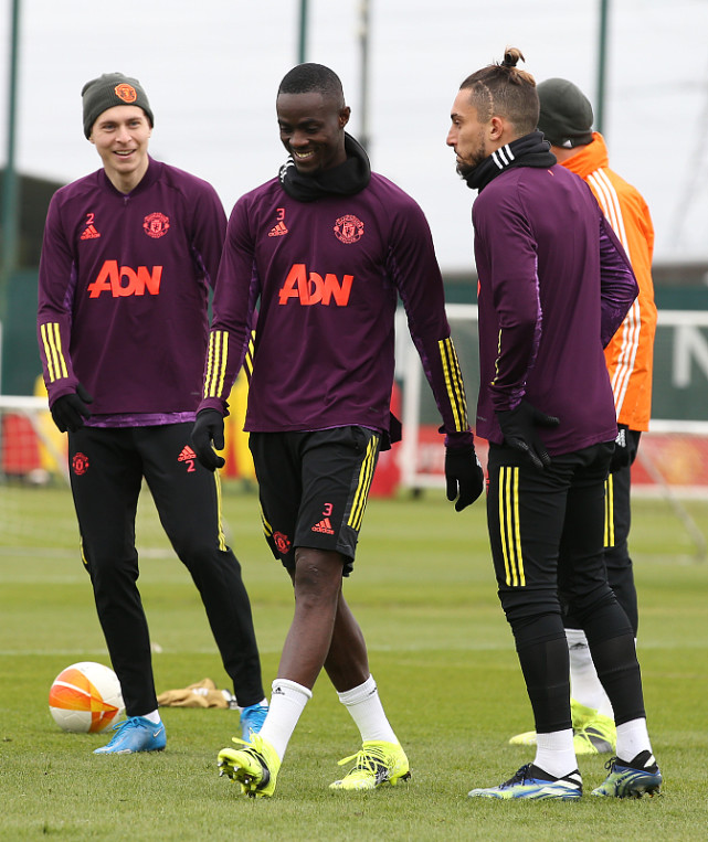 关于足球舞台暗藏玄机,一触即发的悬念吸引眼球的信息 关于足球舞台暗藏玄机,一触即发的悬念吸引眼球的信息