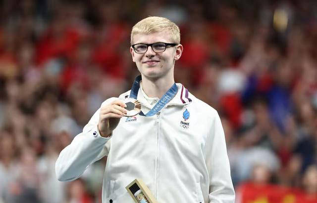 意大利选手突破难关夺得银牌