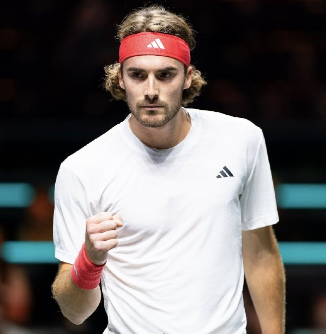 西班牙网球队绝地反击日本网球队,西西帕斯关键制胜的简单介绍 西班牙网球队绝地反击日本网球队,西西帕斯关键制胜的简单介绍