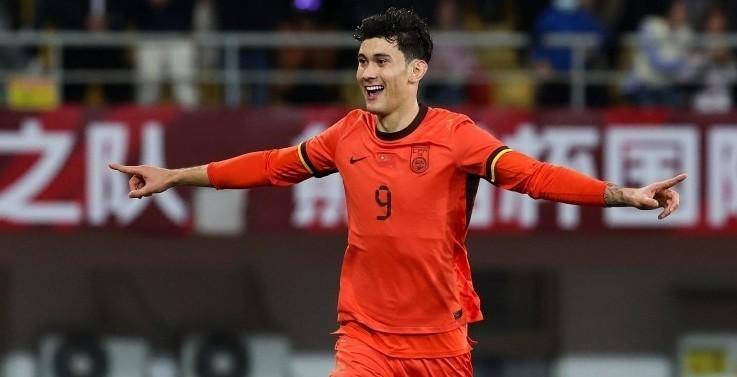 中国队完胜韩国队,安赛龙高光表现 中国队完胜韩国队,安赛龙高光表现